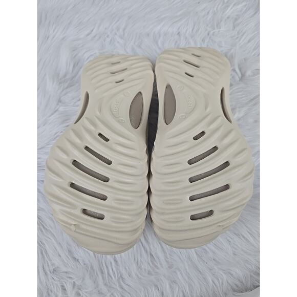 Crocs Echo Wave Almond Tint 210521-0LD Men's 8 Women's 10 New Slip On Comfort - Picture 9 of 9